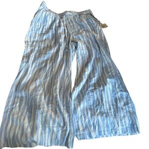 Ava & Viv Light Blue and White Pants